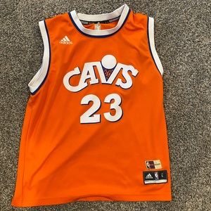 Lebron Cleveland Cavaliers Jersey. Size youth large